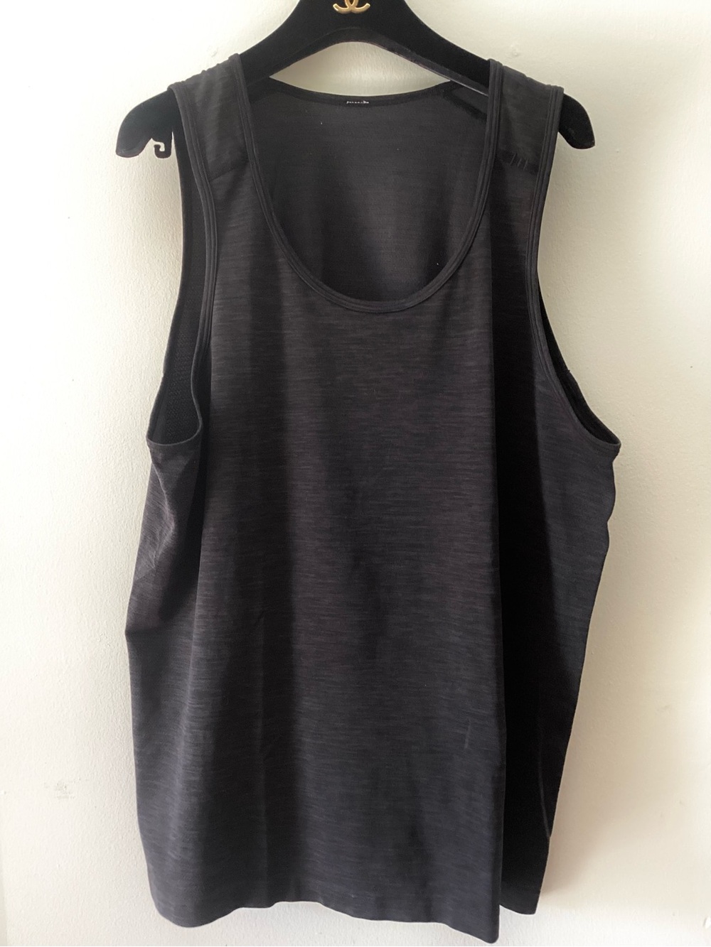 #29 Lululemon Athletica Black Men's Athletic Tank Top -M